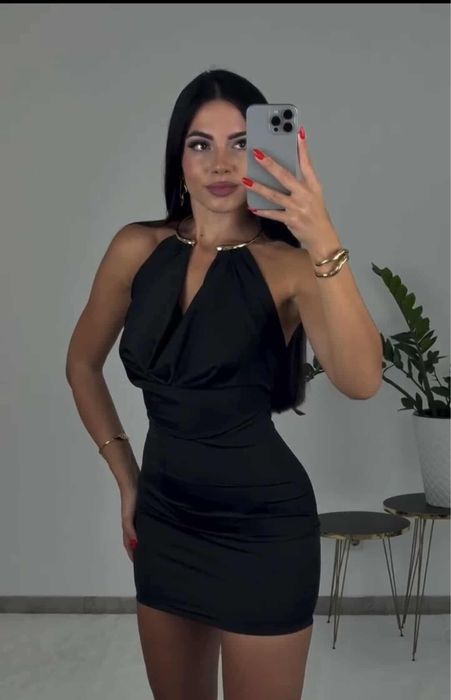 Дамски елегантни рокли