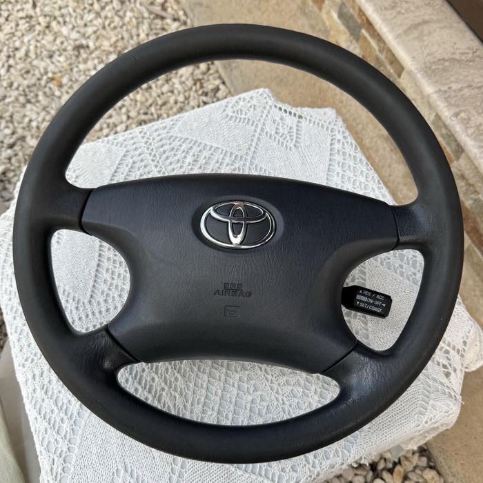 Волан Toyota Hilux 2006-2011