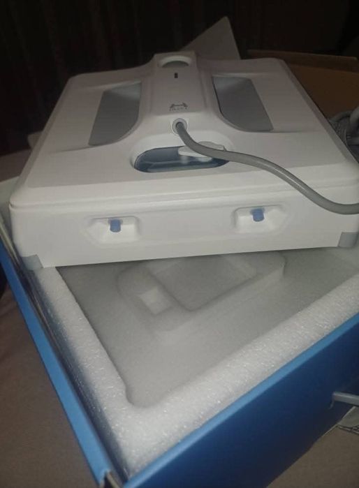 Робот Xiaomi Hutt A1 за прозорци  и баня.