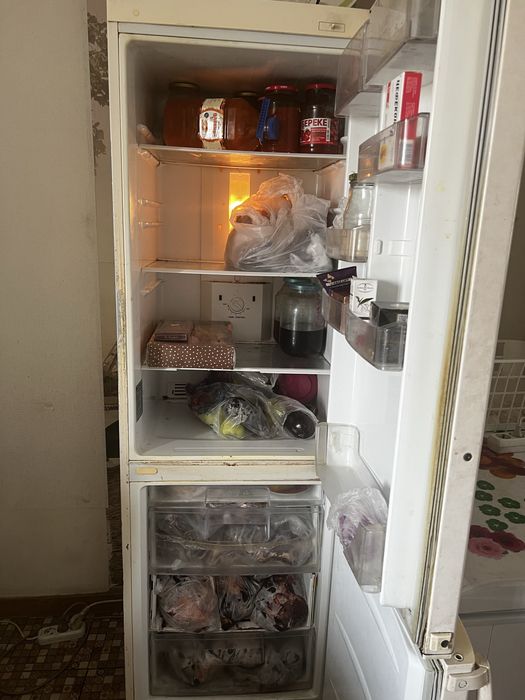 Продам холодильники