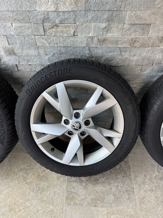 Jante Roti de iarna pe 17”, 205 55 17,jante aliaj Skoda originale