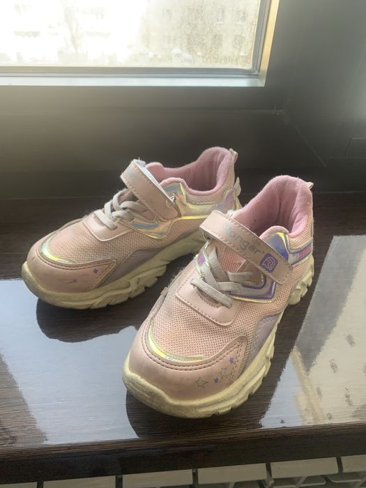 Кроссовки р34 девочке