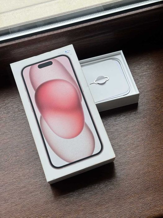 iPhone 15 128 GB (розовый)