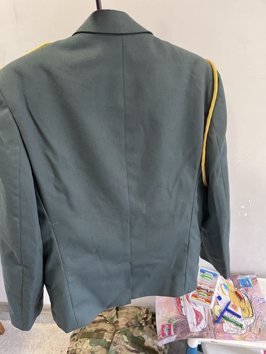 Продам парадную форму 44-46 на рост 170-174