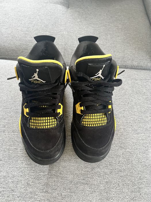 Air Jordan 4 Retro Yellow Thunder
