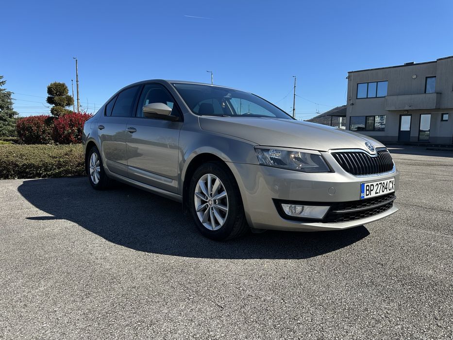 Продавам Skoda Octavia 3