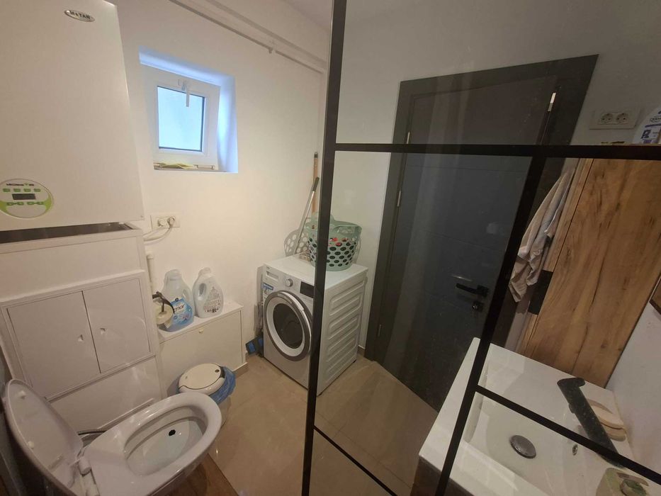 Mamaia Nord, prima linie – 3 camere + curte proprie de 64 mp, ieșire directă la plajă