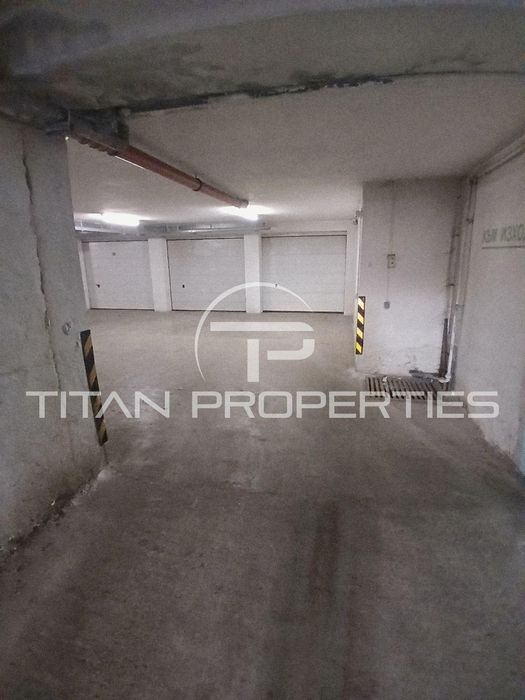 Продава се Гараж / Паркомясто в София, Център - 27 кв.м за 2408 €/кв.м - Снимка #1