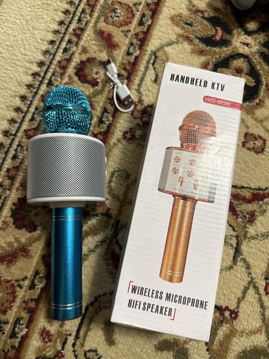 Игрушечный микрофон