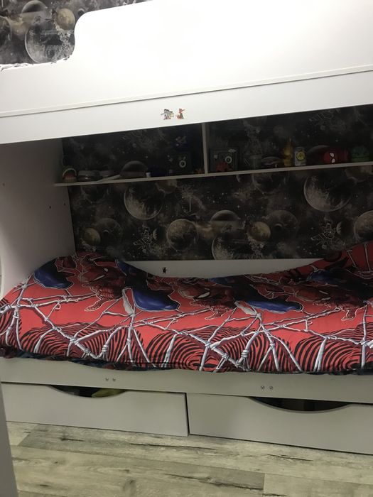 Кровать двухъяростная