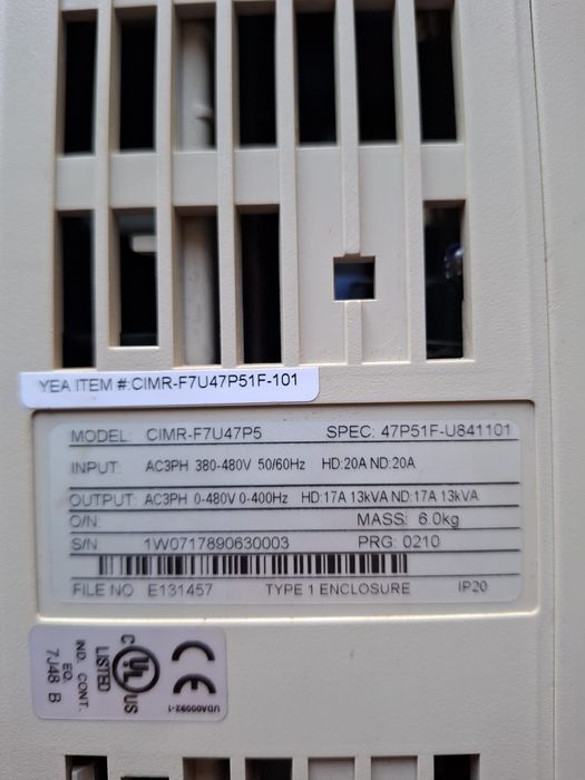 Convertizor de frecventa trifazat. Yaskawa f7