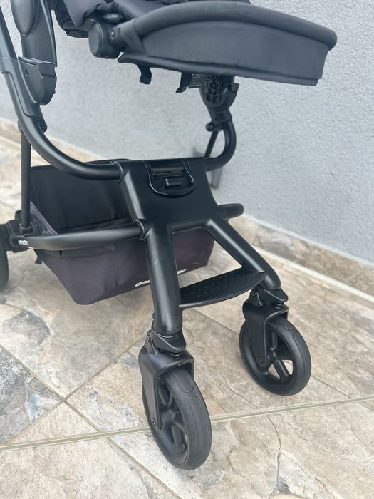 Бебeшка количка Easywalker Harvey 2 в отлично състояние