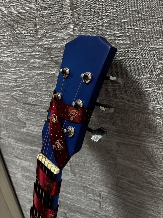 Акустическая гитара