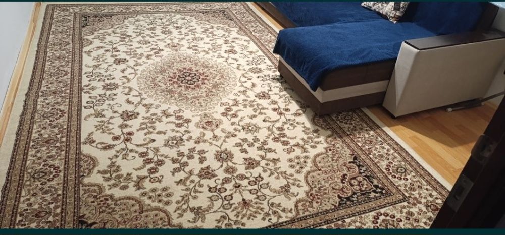 Продаю ковры турецкое производство в хорошем состоянии