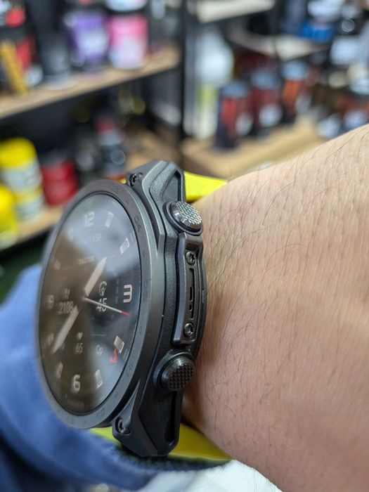 Garmin Fenix 8 (Tactix) (47 мм) Amoled в идеальном  состоянии