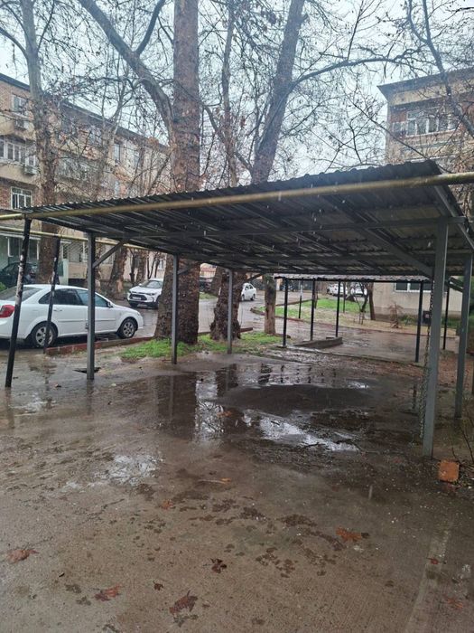 Yunusobod 4Kvartal 1/1/4.  56.000$