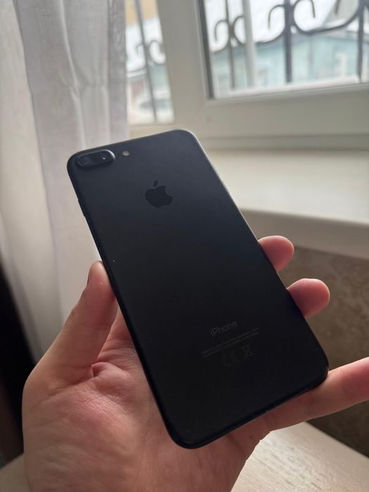 Iphone 7 plus jetblack 32gb акб 76%