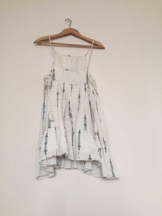 Бели Дамски Рокли/Гащеризон