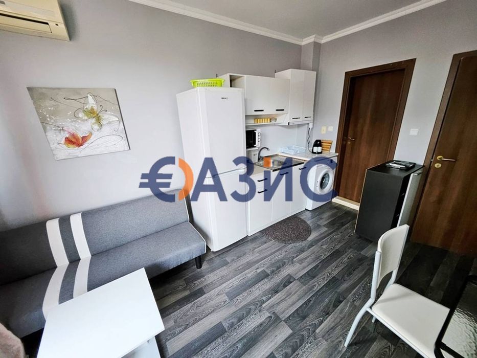 Продава се Двустаен апартамент в к.к. Слънчев бряг - 40 кв.м за 1088 €/кв.м - Снимка #4
