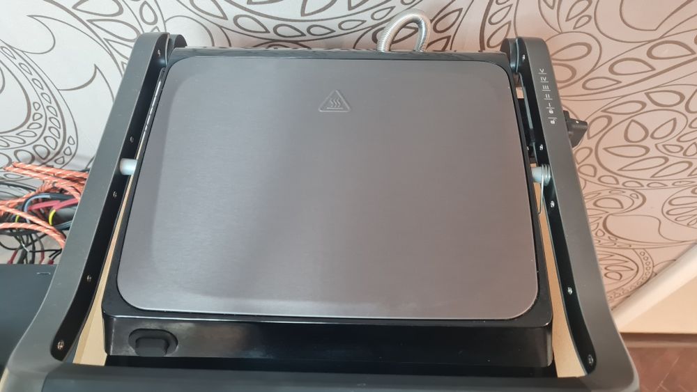 Vand grătar electric Philips