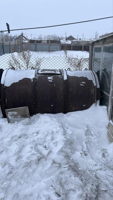 Емкость для хранения сыпучих