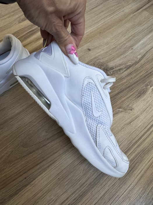 Оригинални бели маратонки Nike Air Max Bolt! 36,5 н