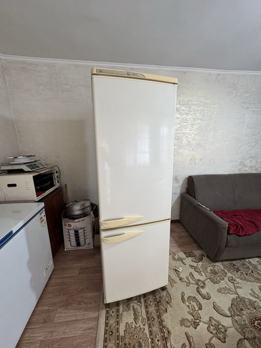 Продается холодильник Б/у