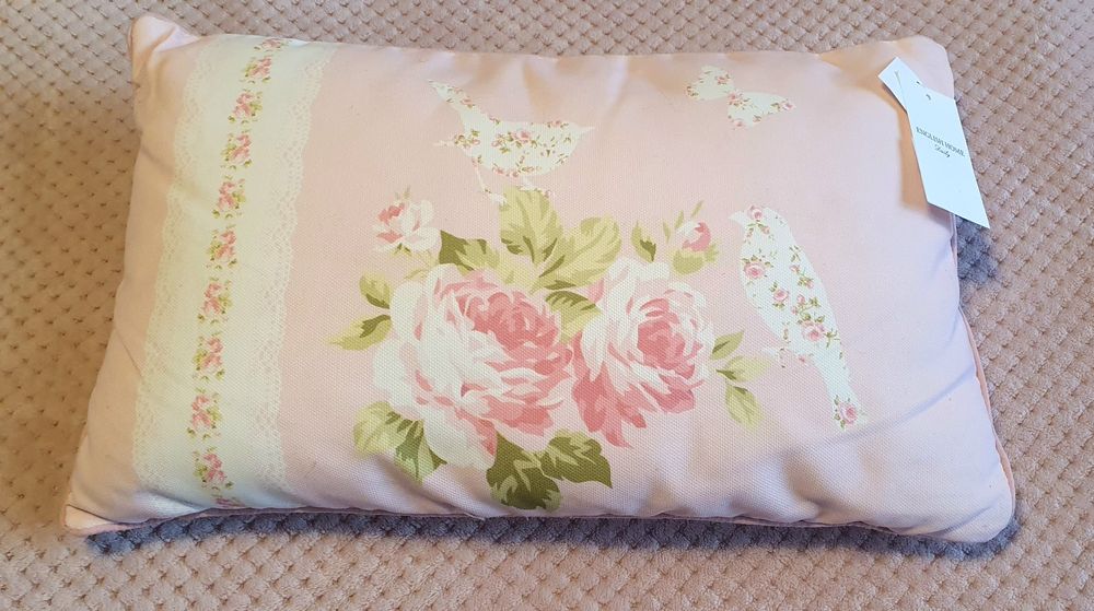 Нови одеало и възглавничка English Home