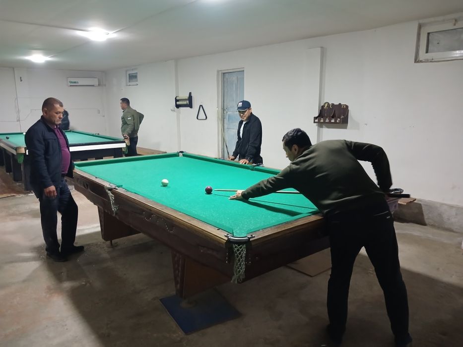 Бильярдни стол яхши холатда 2 та доска