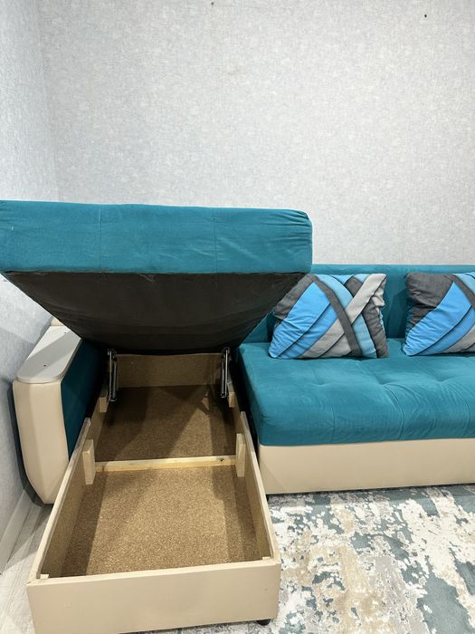 Продам диван (кровать)