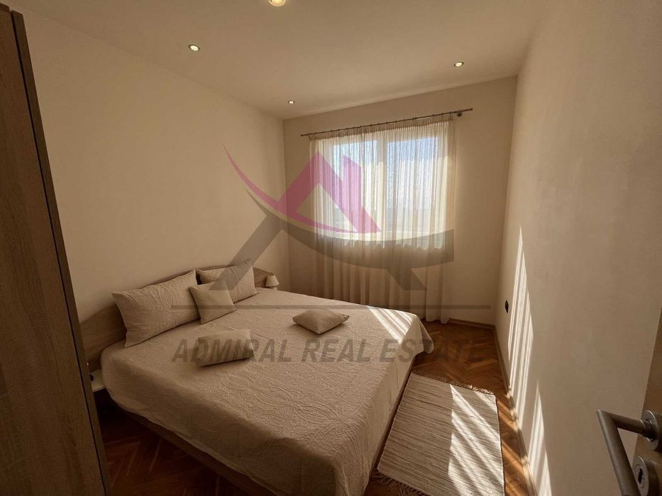 Дава се под наем Тристаен апартамент в Варна, Цветен квартал - 70 кв.м за 498.27 € - Снимка #4