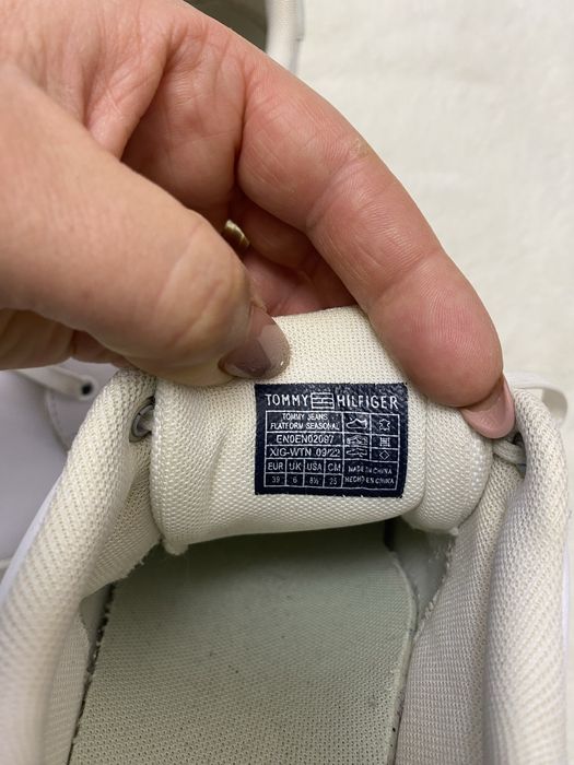 Adidasi Tommy Hilfiger