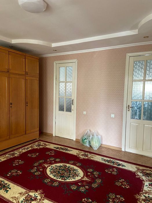 Продаётся просторный дом в Бурное