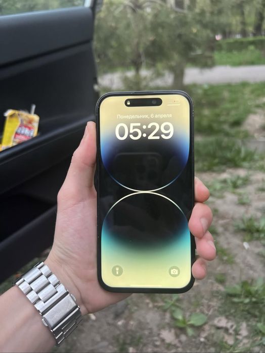 Продам Iphone 14 pro