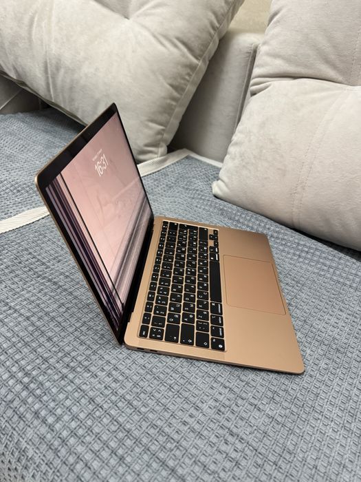 Macbook air m1.