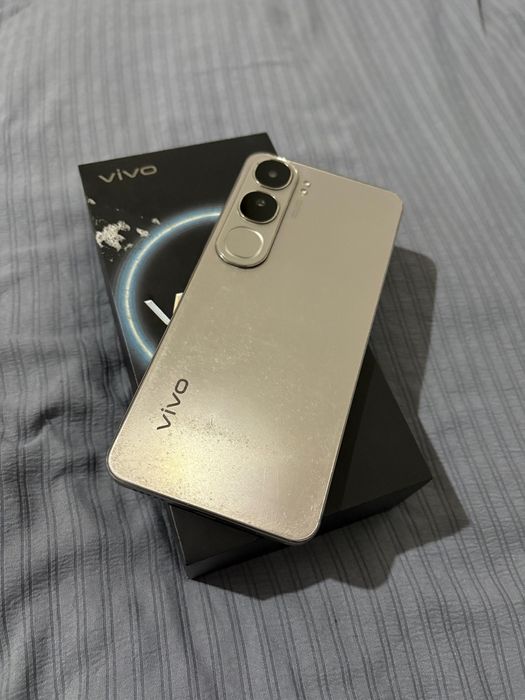 Vivo 40Lite 256гб память