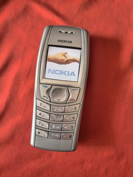 Nokia 6610i  ( decodat, lifetimer 4:10, impecabil)