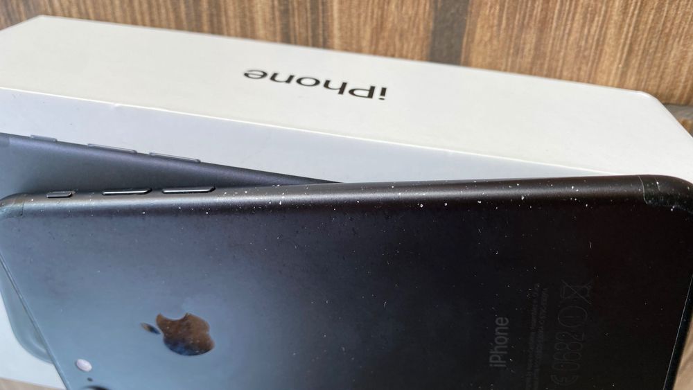 iPhone 7 32GB/ Black