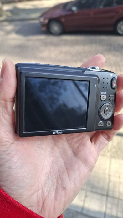 Компактен дигитален фотоапарат Nikon Coolpix S3100