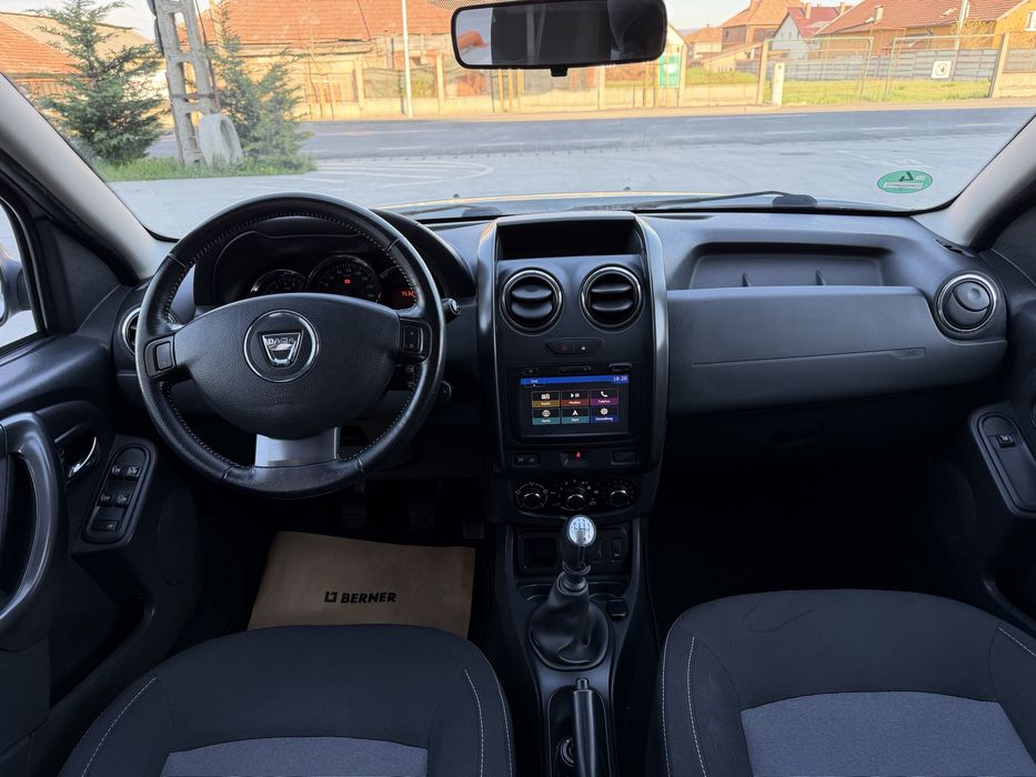 - Dacia Duster - Model Prestige - 4x2 - An 2016 - 1.2 TCE - 125 CP - Euro 6 - 75.000 km -