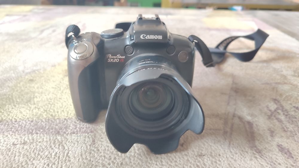 Canon PowerShot SX20 IS