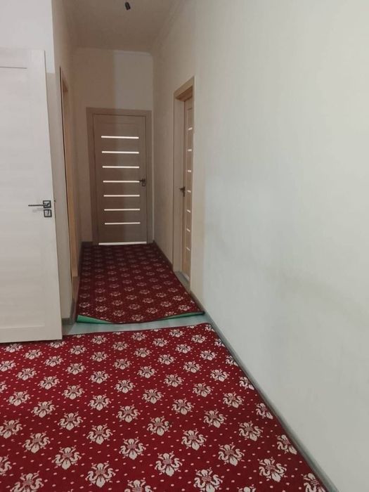 Motrid 3 etaj  3 xonali sotiladi