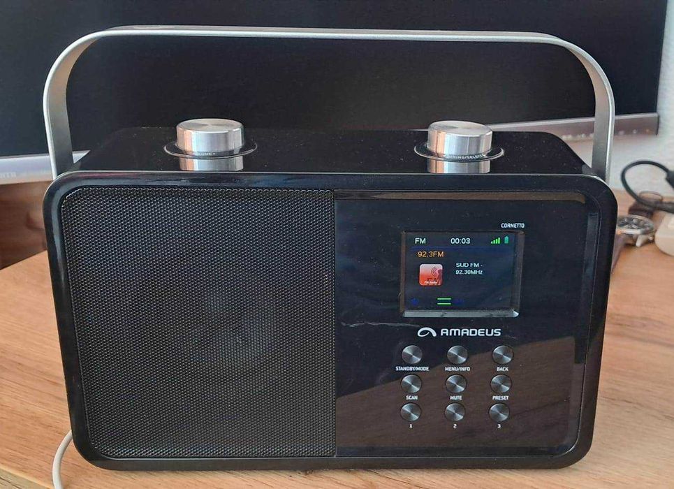 Radio AMADEUS CORNETTO - DAB+/FM si Bluetooth