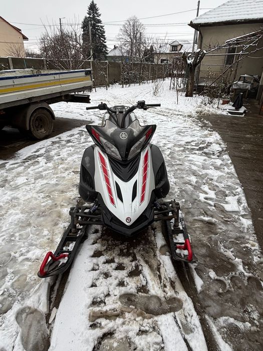 Snowmobil yamaha rx1 An 2008 ( schimb cu auto,enduro sau naked )