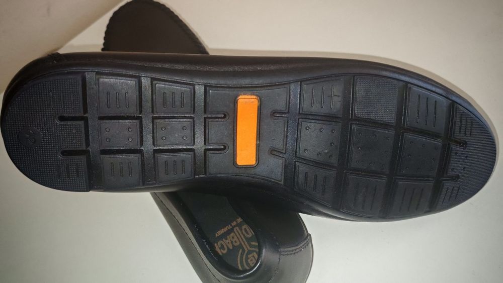 Mocasini piele mărimea 42 noi