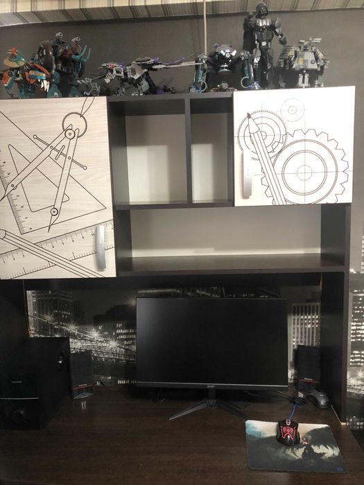 Продается молодежная стенка для учебы