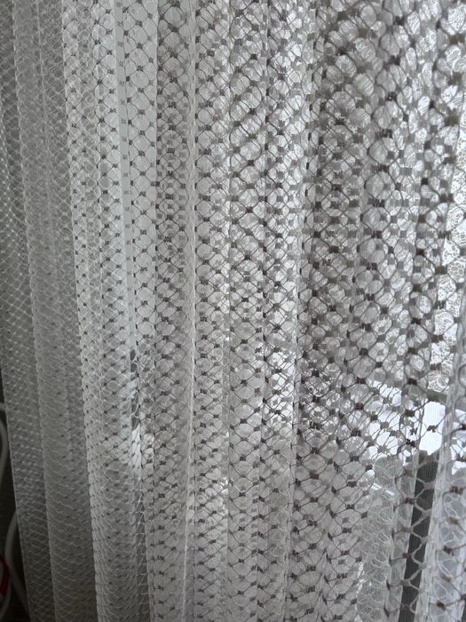 Продам тюль,два кухонных цена общ за все