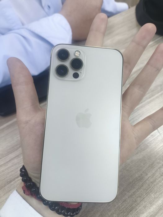 Обменяю iPhone 12 pro
