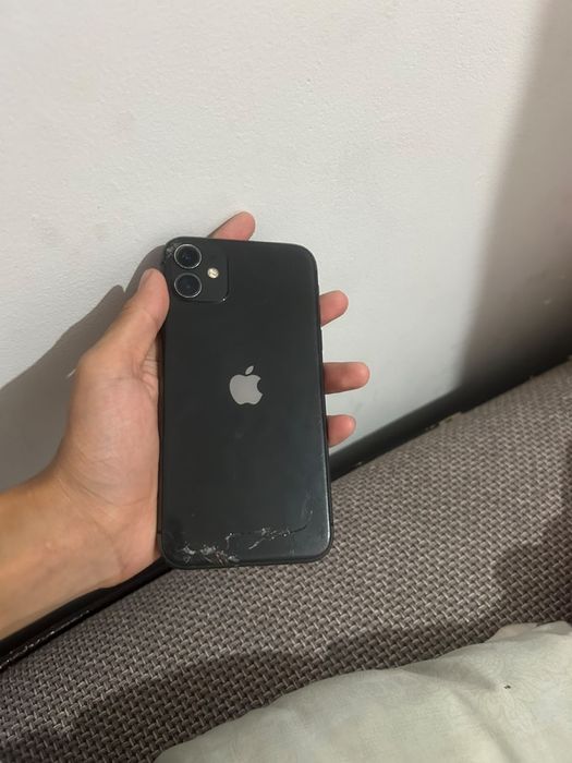 Обменяю iPhone 11