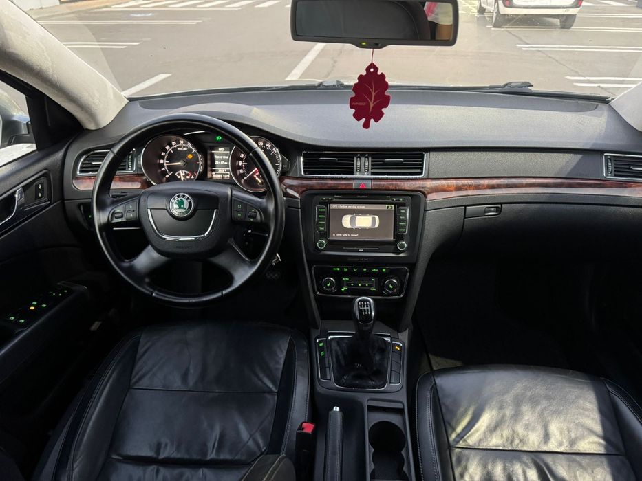 Vând Skoda Superb 2.0 diesel An Fab 2011
